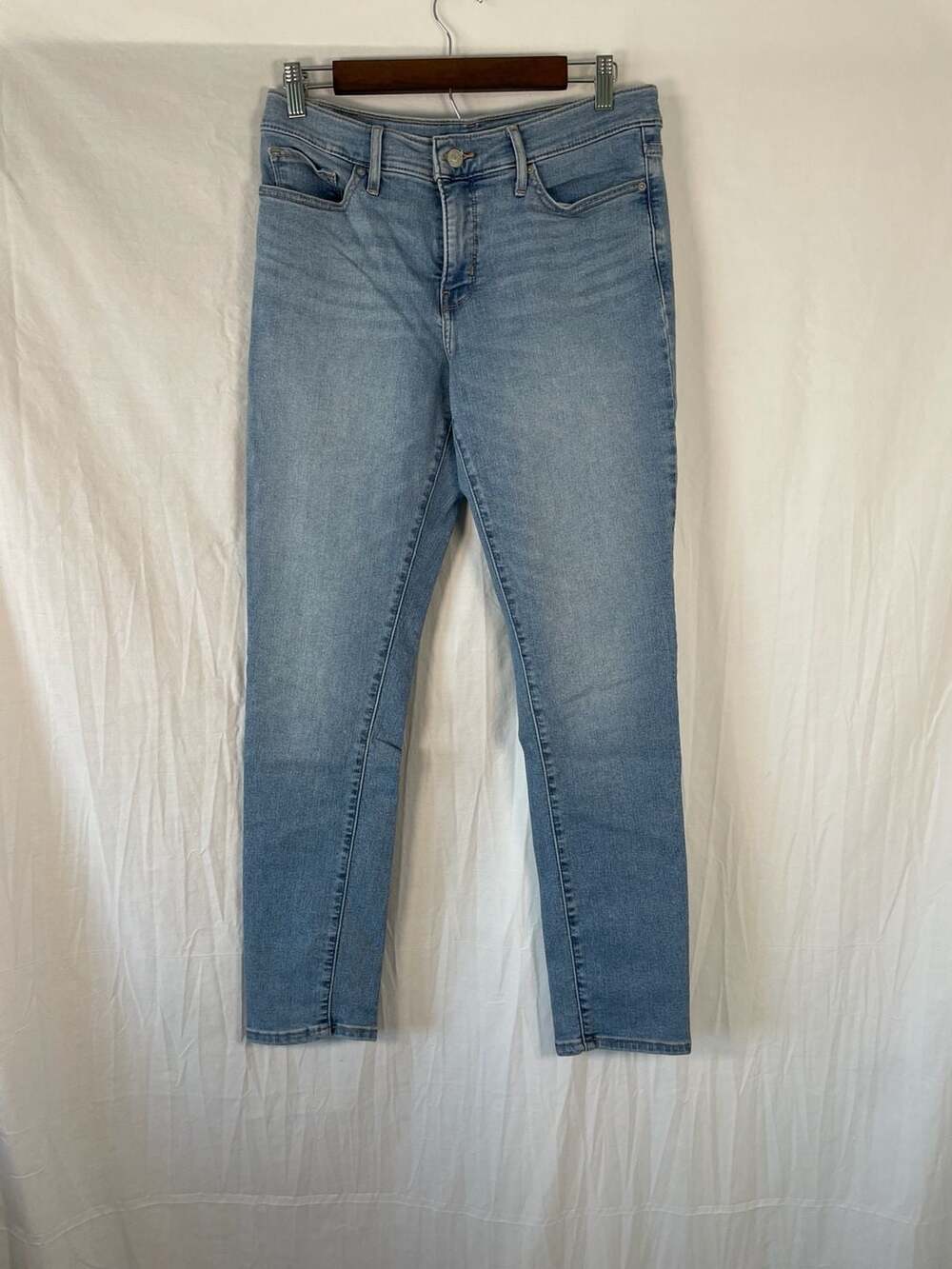 Levi's 311 Shaping Skinny Women's Jeans Size 29